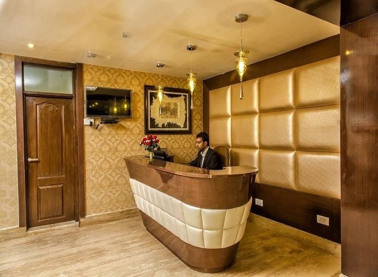 The Pride Inn Srinagar  Bagian luar foto